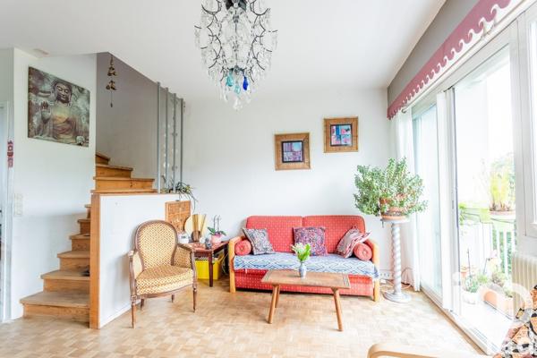 Duplex 4 pièces de 69 m² à Cenon (33150)