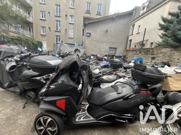 Garage, Station-service​ à vendre 150 m² Courbevoie