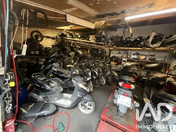 Garage, Station-service​ à vendre 150 m² Courbevoie