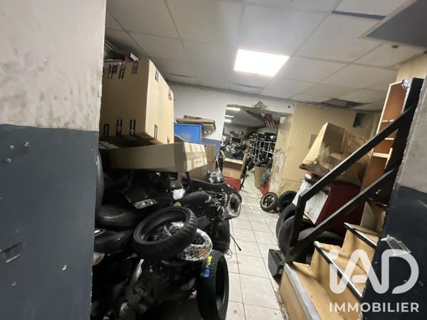 Garage, Station-service​ à vendre 150 m² Courbevoie