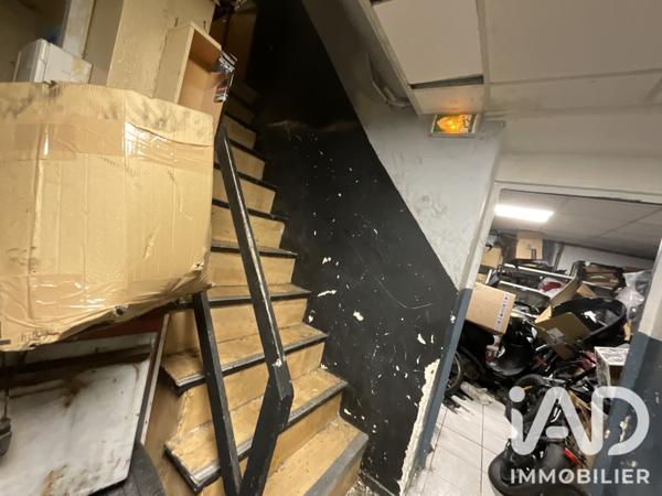 Garage, Station-service​ à vendre 150 m² Courbevoie
