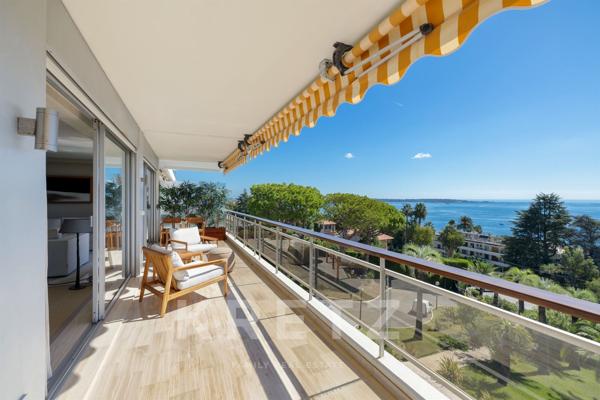 Appartement 4 pièces 150m2 Terrasse Vue Mer Vallauris limite Cannes
