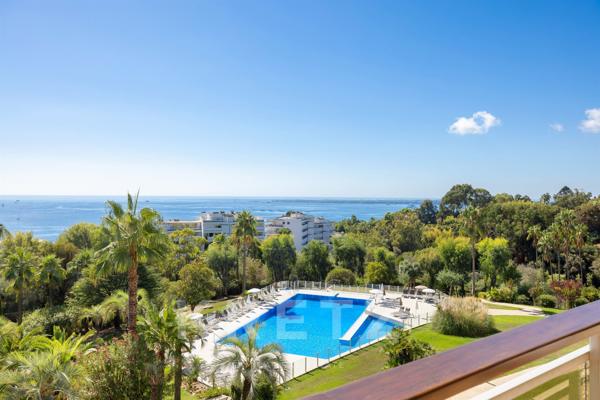 Appartement 4 pièces 150m2 Terrasse Vue Mer Vallauris limite Cannes