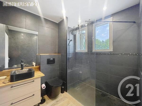 Maison à vendre  4 pièces - 130,90 m 2   MONTPON MENESTEROL  - 24
