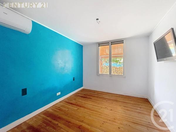 Maison à vendre  4 pièces - 130,90 m 2   MONTPON MENESTEROL  - 24