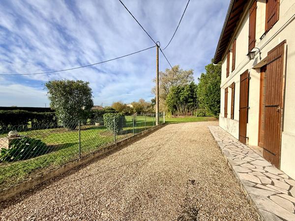 Maison en Pierre avec dépendances à vendre à Maransin