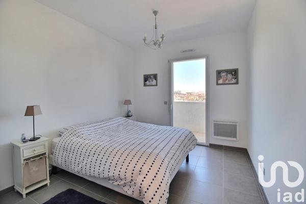 Appartement 3 pièces de 70 m² à Marseille (13008)
