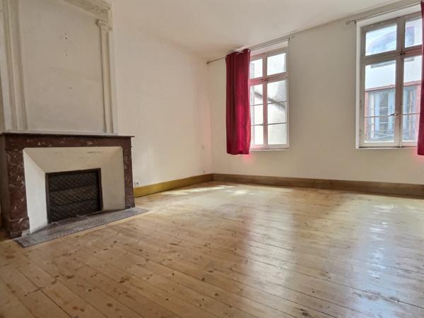 Magnifique duplex place nationale - Montauban (82000)