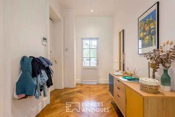 Appartement ancien rénové et traversant