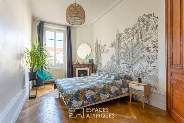 Appartement ancien rénové et traversant