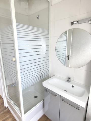 RÉS. LE CHATELET : AGRÉABLE STUDIO AVEC BALCON