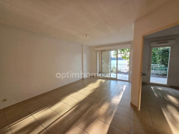 Appartement de vos rêves avec vue sur l'Étang de l'Olivier à Istres ! T2. 2 PIECES (13)