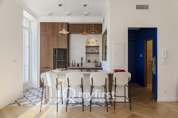 Haute-Ville de Toulon – Appartement haussmannien rénové, deux minutes de la Place de la Liberté