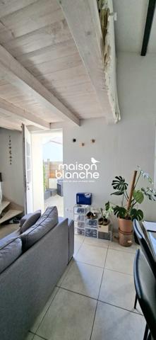 BEL APPARTEMENT AVEC JARDIN / STATIONNEMENT
