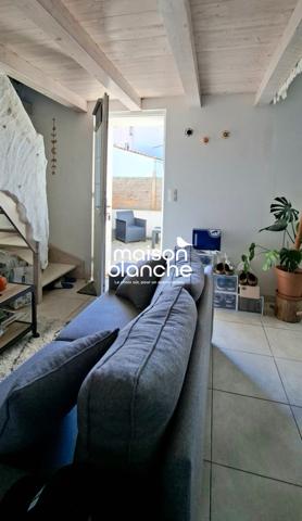 BEL APPARTEMENT AVEC JARDIN / STATIONNEMENT