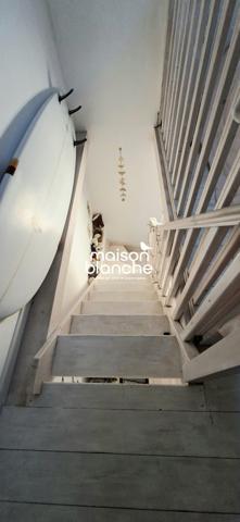 BEL APPARTEMENT AVEC JARDIN / STATIONNEMENT