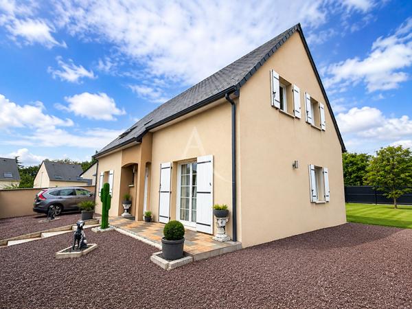 Maison Monnaie 6 pièce(s) 122 m2 -
