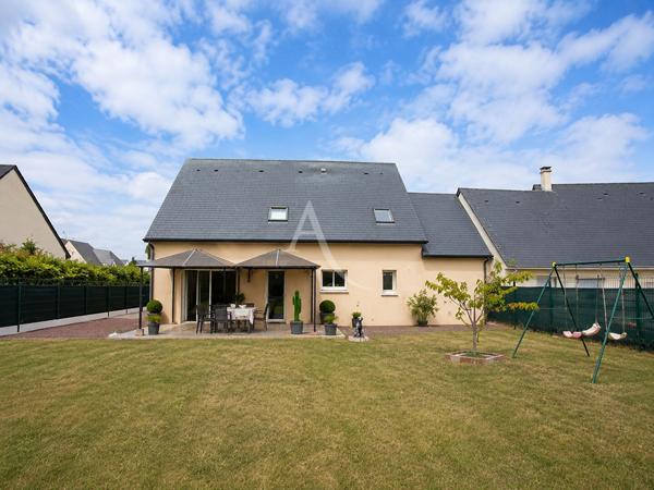 Maison Monnaie 6 pièce(s) 122 m2 -