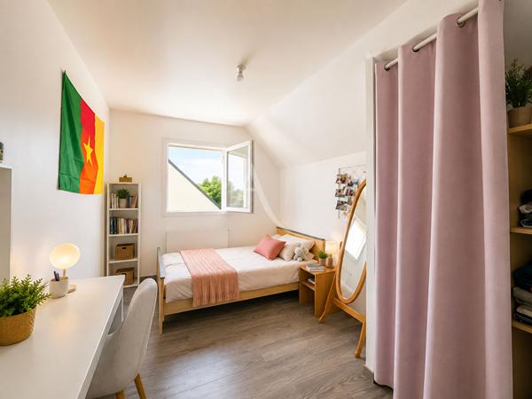 Maison Monnaie 6 pièce(s) 122 m2 -