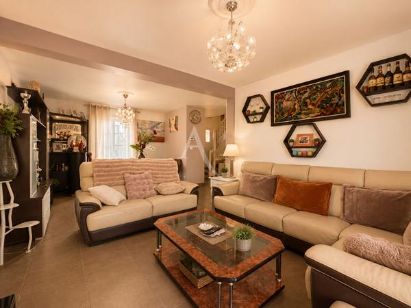 Maison Monnaie 6 pièce(s) 122 m2 -