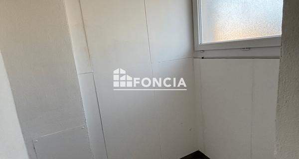 Location Appartement 3 pièces 73.98 m² - Guilherand-granges 07500