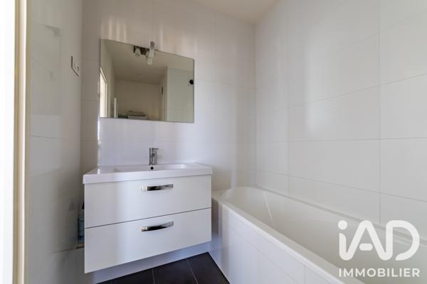 Appartement à vendre 5 pièces 88,83 m² Courbevoie