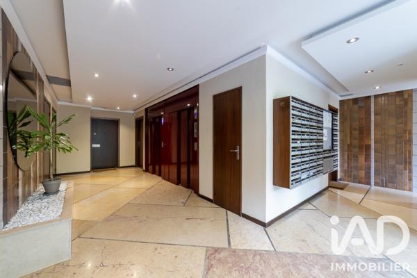 Appartement à vendre 5 pièces 88,83 m² Courbevoie