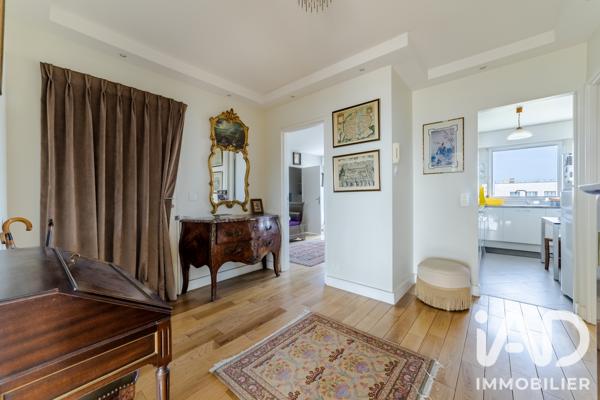 Appartement à vendre 5 pièces 88,83 m² Courbevoie