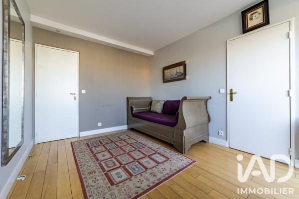 Appartement à vendre 5 pièces 88,83 m² Courbevoie