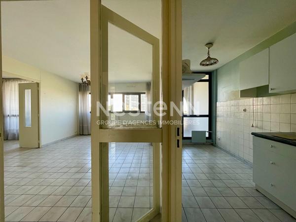 Appartement T4 80m2 2 chambres séjour double loggia et cellier Talence.