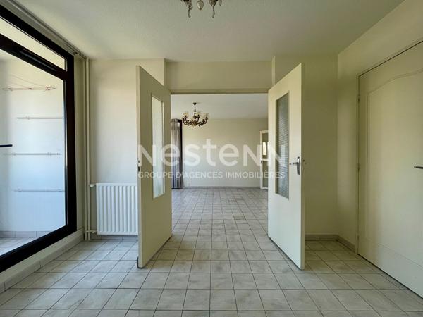 Appartement T4 80m2 2 chambres séjour double loggia et cellier Talence.