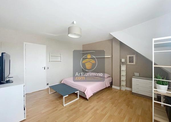 Vente                                                      Maison
                        
                     7 pièces                      144 m2                     à Ormesson-sur-Marne