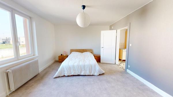 Appartement 4 pièces avec extérieurs, caves et stationnement – Ensisheim (68190)