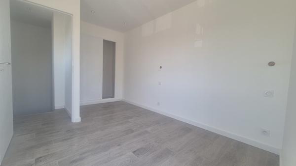Appartement à vendre 210 000 € Toulon 3 p 57 m² DPE C