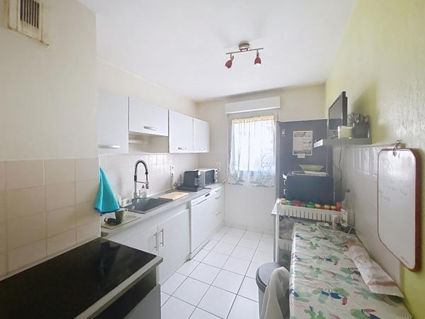 Frejus T3 rez de jardin, traversant, terrasse, jardin, garage