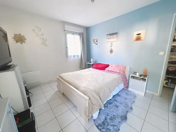 Frejus T3 rez de jardin, traversant, terrasse, jardin, garage