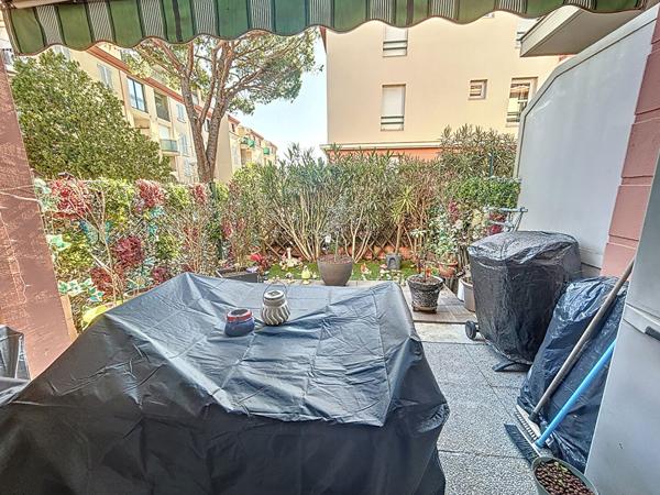 Frejus T3 rez de jardin, traversant, terrasse, jardin, garage