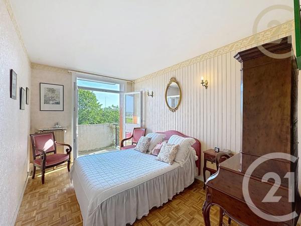 Appartement F5 à vendre  5 pièces - 105,24 m 2   ST FARGEAU PONTHIERRY  - 77