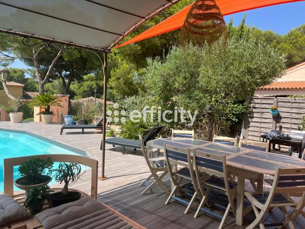 Maison
         7 pièces
        - 240 m² Exclusivité 895 000 € *