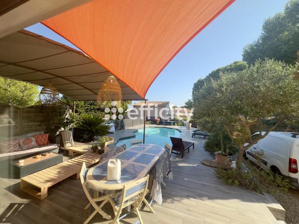 Maison
         7 pièces
        - 240 m² Exclusivité 895 000 € *