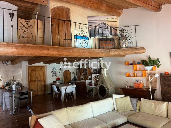 Maison
         7 pièces
        - 240 m² Exclusivité 895 000 € *