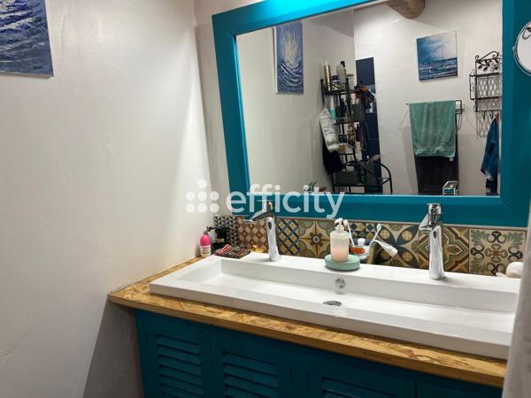 Maison
         7 pièces
        - 240 m² Exclusivité 895 000 € *