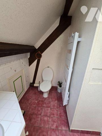 Maison à Vendre à Foucarmont (76340) en Seine-Maritime (76)

Cette maison dispose d'une surfa...