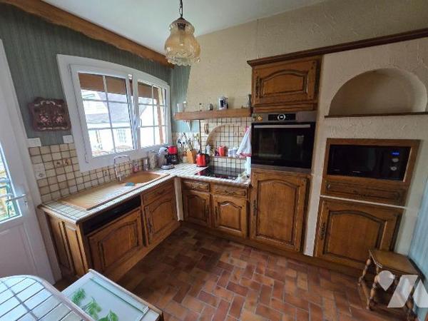 Maison à Vendre à Foucarmont (76340) en Seine-Maritime (76)

Cette maison dispose d'une surfa...