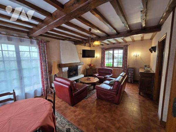 Maison à Vendre à Foucarmont (76340) en Seine-Maritime (76)

Cette maison dispose d'une surfa...