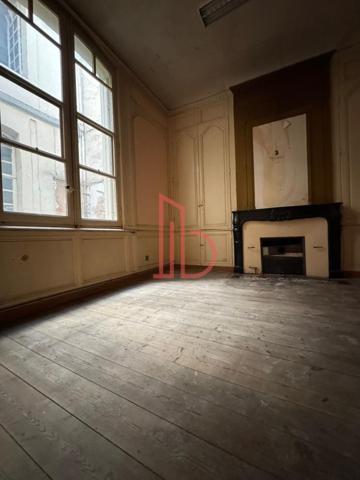Bureau de 156 m² à louer à Bordeaux Centre