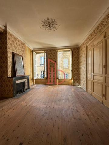Bureau de 156 m² à louer à Bordeaux Centre