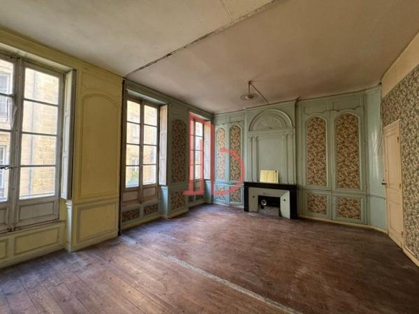 Bureau de 156 m² à louer à Bordeaux Centre