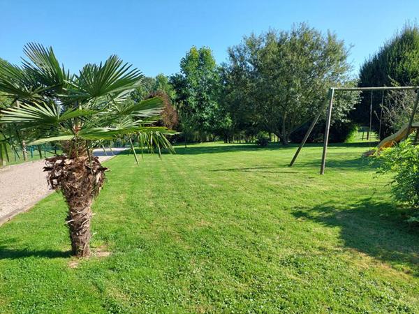 Maison beaux volumes proche YVETOT 7 pièce(s) 234 m2