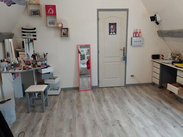 Maison beaux volumes proche YVETOT 7 pièce(s) 234 m2